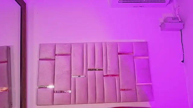 Mikaela-Banes online show from July 21, 3:46 pm
