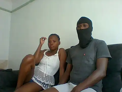 Snapshot of TonnyAmellia chatting on June 1, 8:03 am TonnyAmellia online show from June 1, 8:03 am