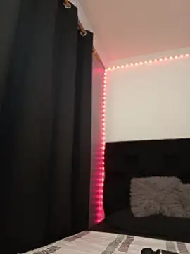 Snapshot of sofi_diaz1 chatting on July 1, 9:37 pm sofi diaz1 online show from July 1, 9:37 pm