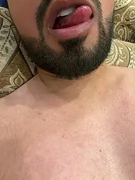 Snapshot of sexy_man_22 chatting on May 26, 7:45 pm sexy man 22 online show from May 26, 7:45 pm