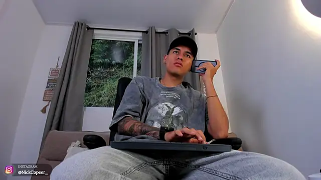 Snapshot of NickCopeer_ chatting on June 18, 12:10 pm NickCopeer online show from June 18, 12:10 pm