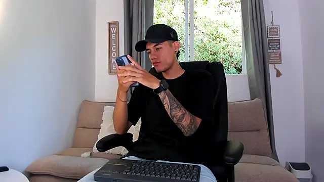 NickCopeer  online show from June 2, 12:27 pm