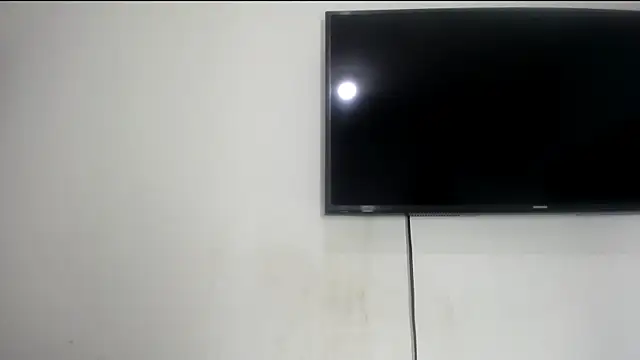 Snapshot of Fox_Loves chatting on June 30, 11:27 pm Fox Loves online show from June 30, 11:27 pm
