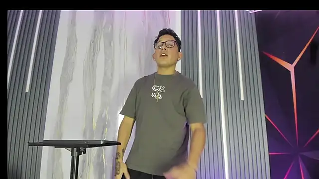 Drake King19 online show from May 31, 2:50 am