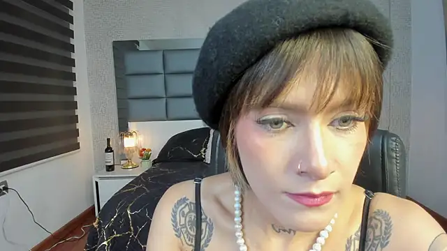 Mrs Regina clk online show from July 11, 3:40 am