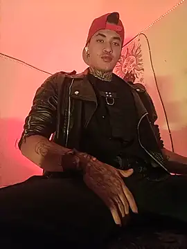 Snapshot of AlecBanne_ chatting on June 21, 10:37 pm AlecBanne online show from June 21, 10:37 pm