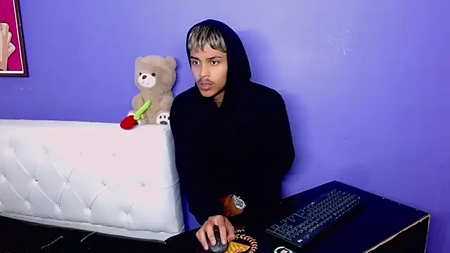 Angel foxc13 online show from June 20, 4:28 am