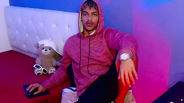 Angel foxc13 online show from July 5, 3:44 am