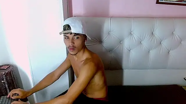 Angel foxc13 online show from June 12, 4:38 pm