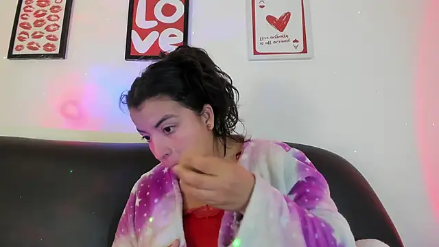 Tiana prince online show from June 7, 5:12 am