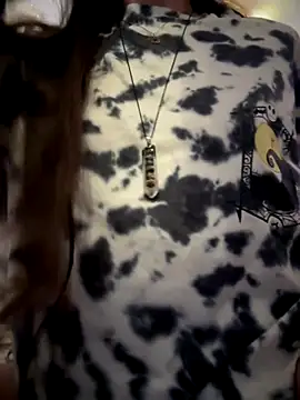 Snapshot of lil_martian chatting on October 13, 2:29 pm lil martian online show from October 13, 2:29 pm