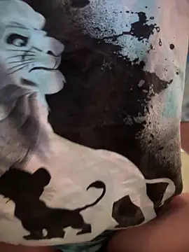 Snapshot of lil_martian chatting on March 19, 1:29 pm lil martian online show from March 19, 1:29 pm