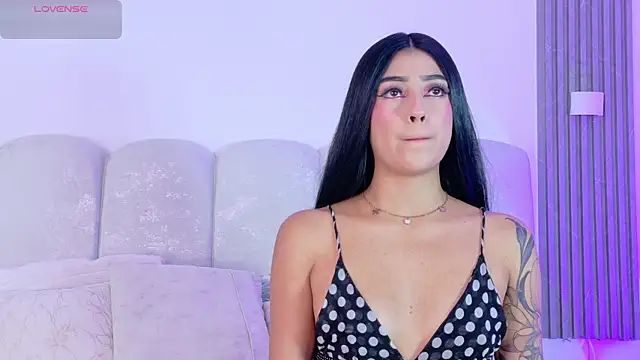 AuroraTaylor1 online show from June 16, 9:59 pm