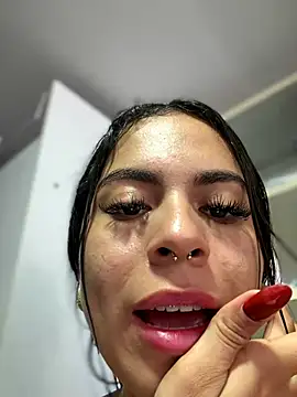 Eveliin   online show from June 16, 3:45 pm