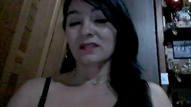 Snapshot of Anlly_garcia002 chatting on July 8, 6:47 am Anlly garcia002 online show from July 8, 6:47 am