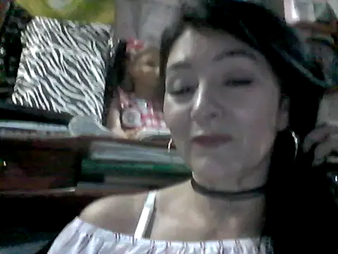 Snapshot of Anlly_garcia002 chatting on May 25, 11:14 pm Anlly garcia002 online show from May 25, 11:14 pm