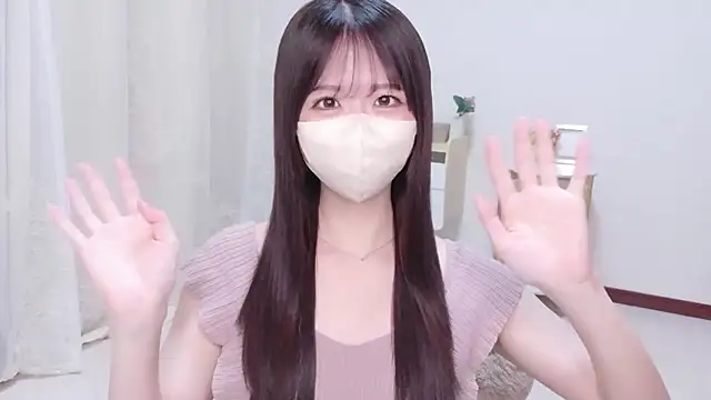 Snapshot of Yuinyaaa chatting on July 18, 7:17 am Yuinyaaa online show from July 18, 7:17 am