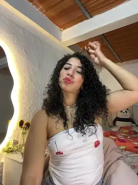 Snapshot of Miily_0 chatting on July 12, 4:13 am Miily 0 online show from July 12, 4:13 am