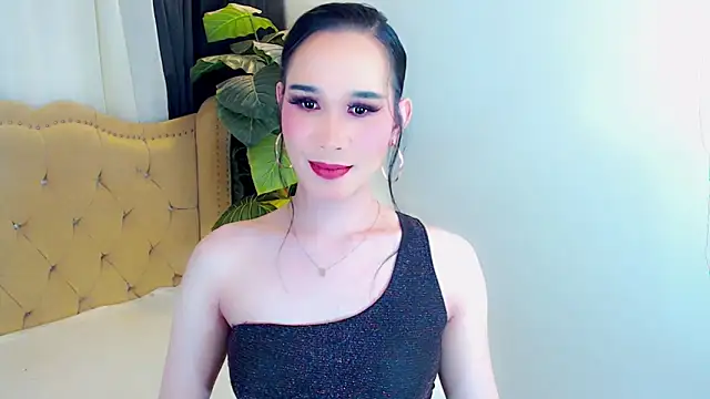 Snapshot of LexiLoreOnTop chatting on May 31, 6:09 pm LexiLoreOnTop online show from May 31, 6:09 pm