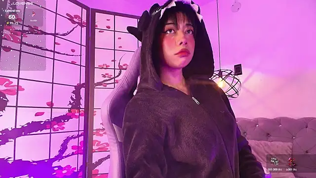 Snapshot of Jedah_meow chatting on June 15, 3:51 am Jedah meow online show from June 15, 3:51 am
