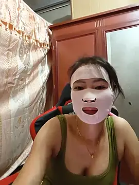 Yuy sexyy online show from May 31, 11:05 pm