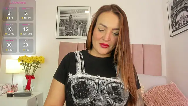 Snapshot of Michelle09_ chatting on June 10, 9:05 pm Michelle09 online show from June 10, 9:05 pm