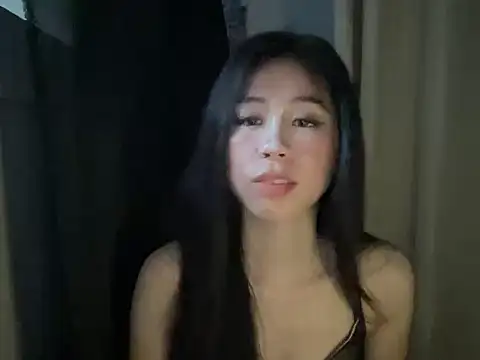 amberluiss online show from July 9, 2:12 am