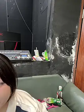 Shadowgril online show from May 22, 10:57 am