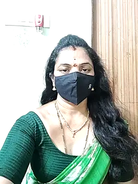 Leela 555 online show from May 23, 2:27 pm