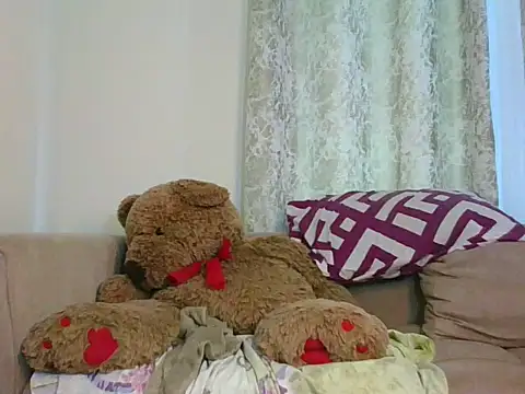 Snapshot of shugabaibe chatting on June 18, 12:32 pm shugabaibe online show from June 18, 12:32 pm