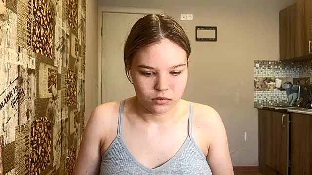 HellyRay online show from June 4, 1:05 pm