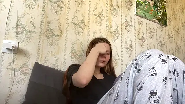 SusanaLeichty online show from June 27, 12:22 pm