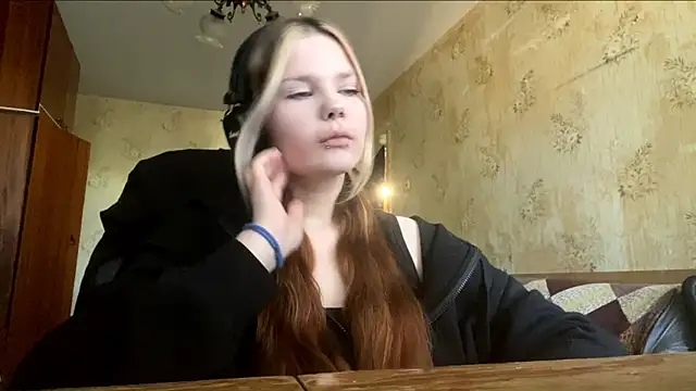 SusanaLeichty online show from June 1, 6:24 am
