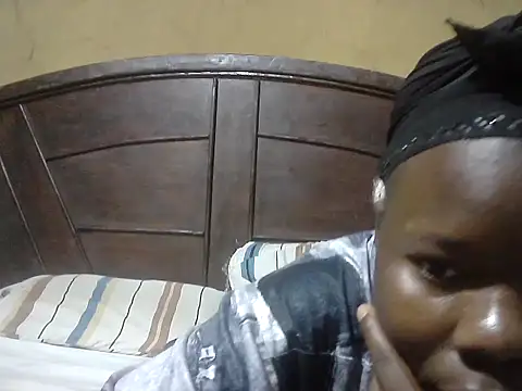 Snapshot of sexykendy03 chatting on June 17, 4:06 pm sexykendy03 online show from June 17, 4:06 pm
