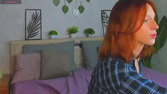 Snapshot of Nelly-May chatting on July 5, 12:59 am Nelly-May online show from July 5, 12:59 am