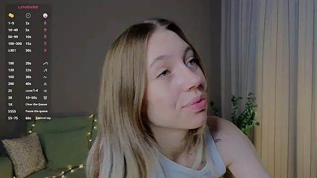 BlondeKelly online show from June 30, 7:25 pm