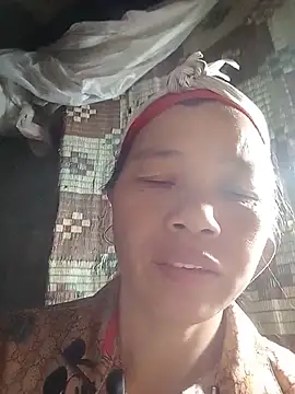 Snapshot of Elfledaa chatting on June 1, 3:44 pm Elfledaa online show from June 1, 3:44 pm