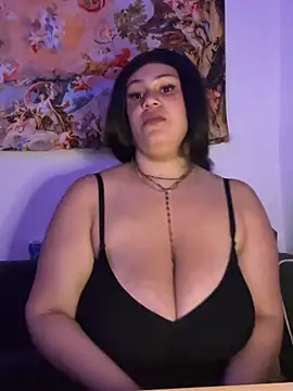 Curvydusa- online show from June 4, 10:14 pm