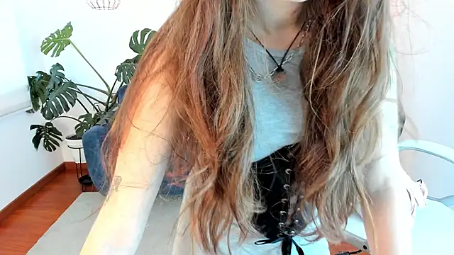 Snapshot of Scarlett__Cooper__1 chatting on June 18, 12:54 pm Scarlett Cooper 1 online show from June 18, 12:54 pm