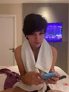 brankinhahott online show from June 17, 1:10 pm