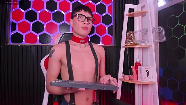 Connor Kings online show from June 25, 8:25 pm