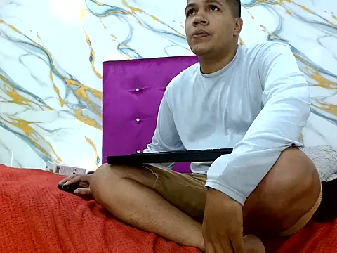 stevenmeggan online show from June 24, 3:27 am