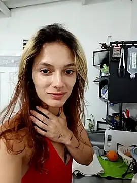 Snapshot of karenarango chatting on June 4, 11:09 pm karenarango online show from June 4, 11:09 pm