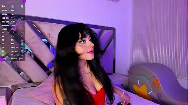 Snapshot of Elena_Tylor chatting on June 16, 8:09 pm Elena Tylor online show from June 16, 8:09 pm