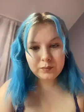 Snapshot of Stefani_Art chatting on June 26, 9:53 pm Stefani Art online show from June 26, 9:53 pm