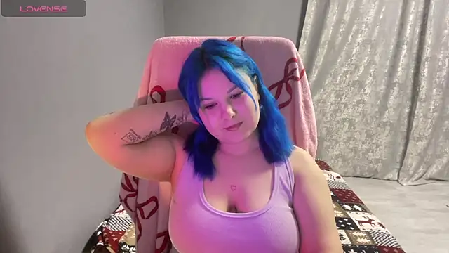 Snapshot of Stefani_Art chatting on May 27, 5:09 pm Stefani Art online show from May 27, 5:09 pm
