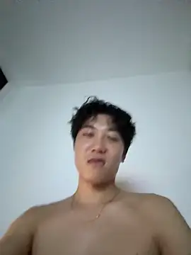 Snapshot of YourBadboy718 chatting on June 17, 6:29 pm YourBadboy718 online show from June 17, 6:29 pm
