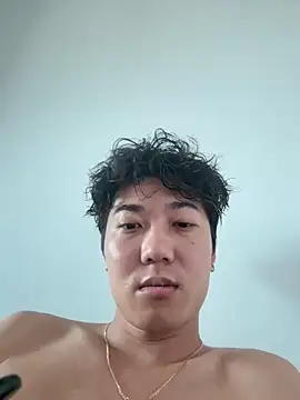 Snapshot of YourBadboy718 chatting on May 25, 8:24 am YourBadboy718 online show from May 25, 8:24 am