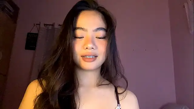 EnchantingEscalade online show from May 22, 6:28 pm