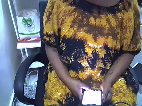 Snapshot of Tooprettygurl chatting on July 12, 6:53 pm Tooprettygurl online show from July 12, 6:53 pm